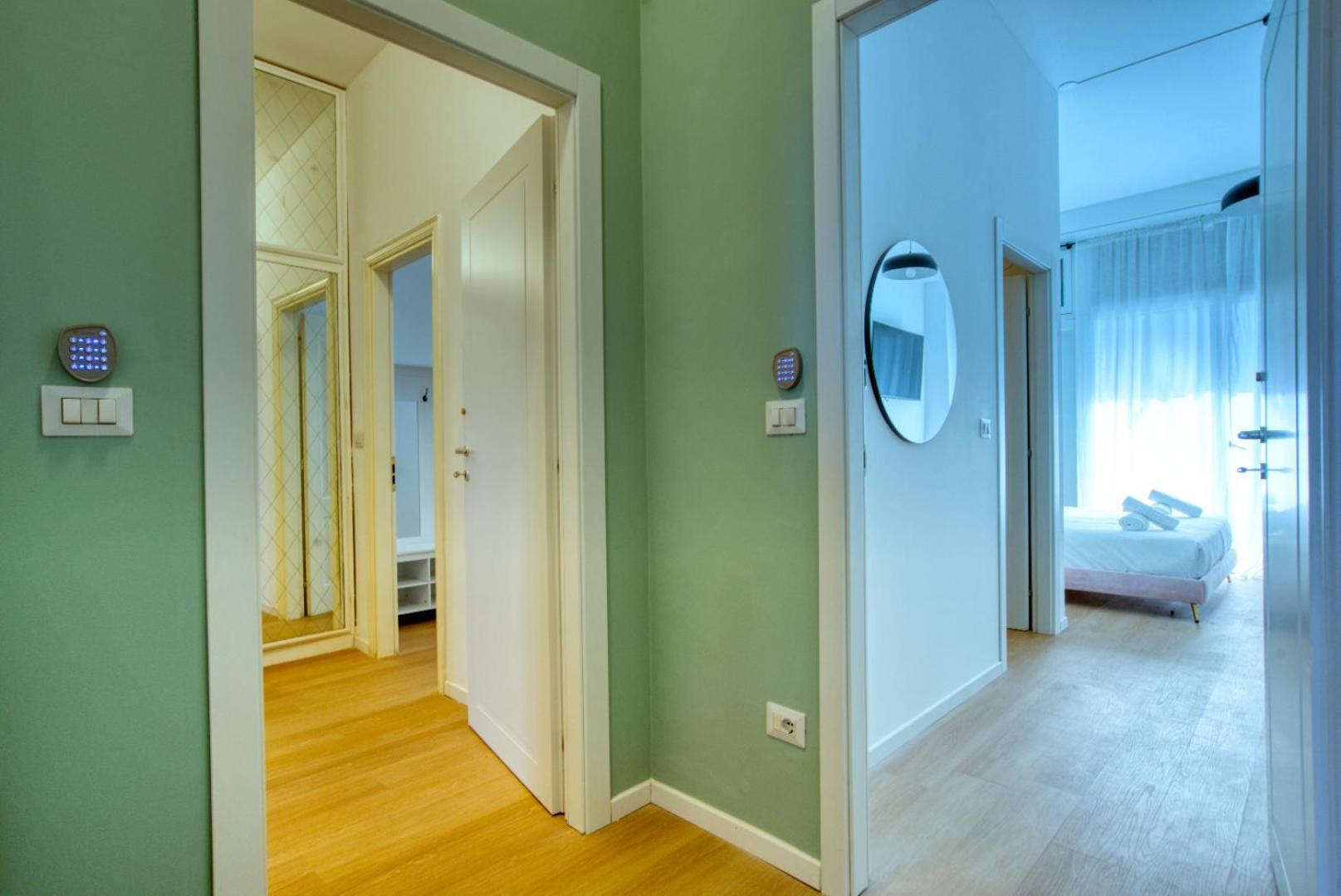 Italianflat - Elegant Suites With Balcony In Navigli Милано Екстериор снимка