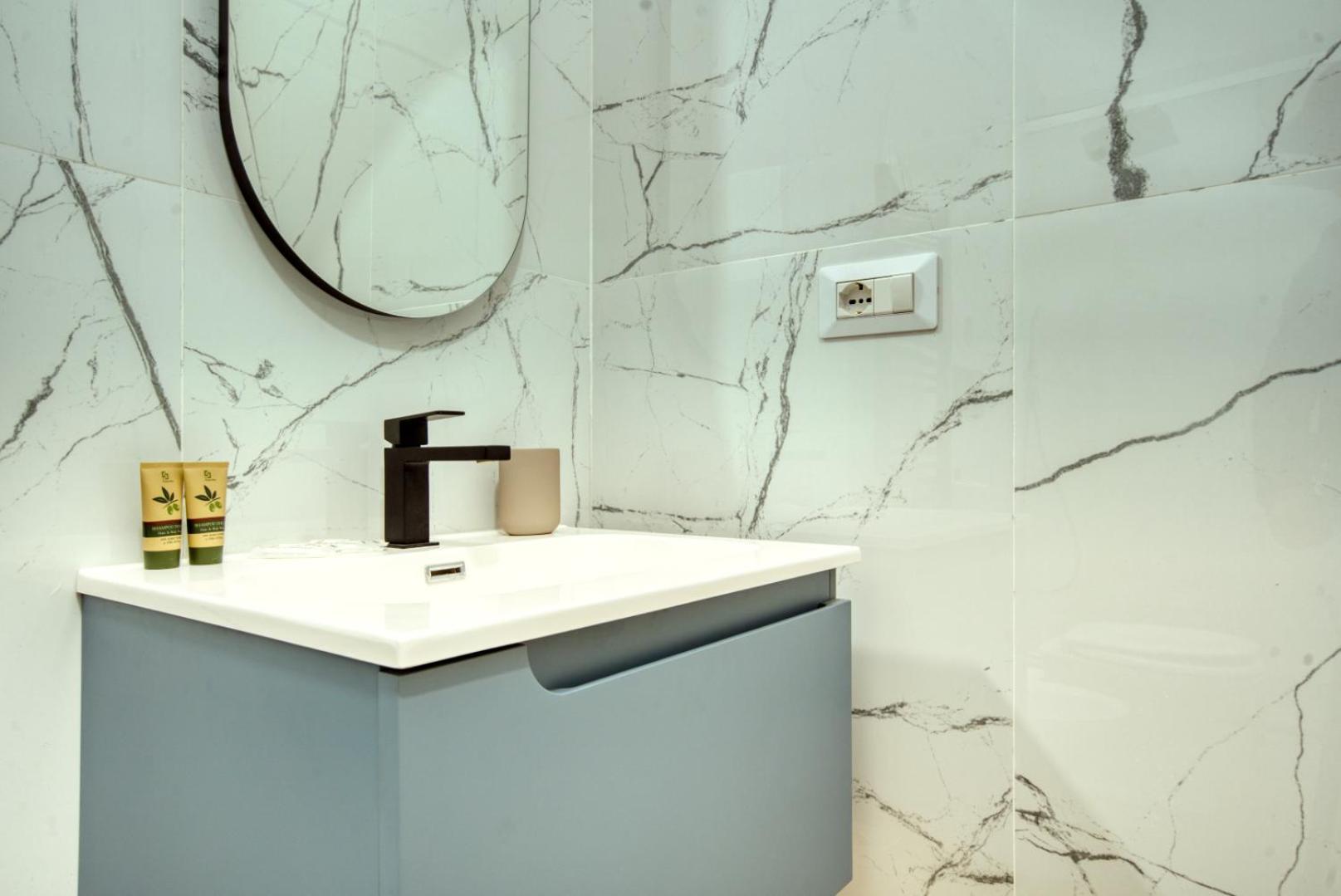 Italianflat - Elegant Suites With Balcony In Navigli Милано Екстериор снимка