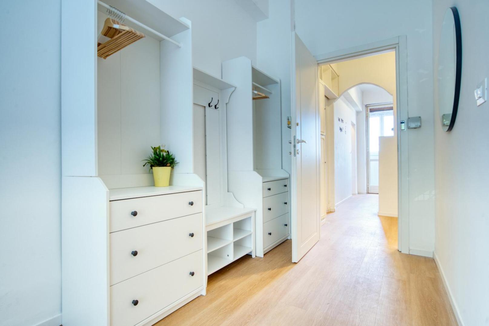 Italianflat - Elegant Suites With Balcony In Navigli Милано Екстериор снимка